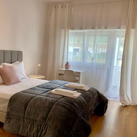 Comfortable Bedrooms In Apartment With River View-3