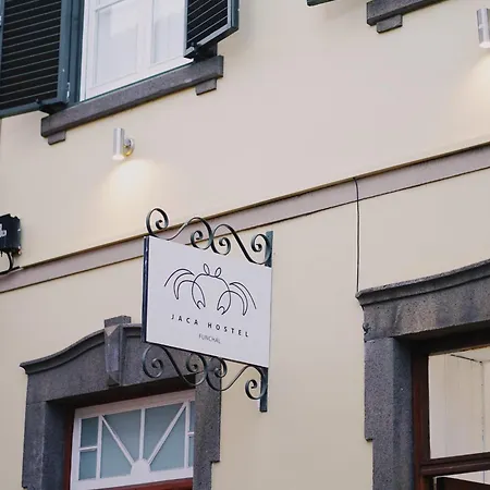 Jaca Hostel Funchal-3