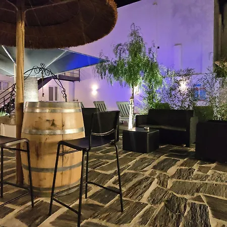 Luxury Palm Suites-3