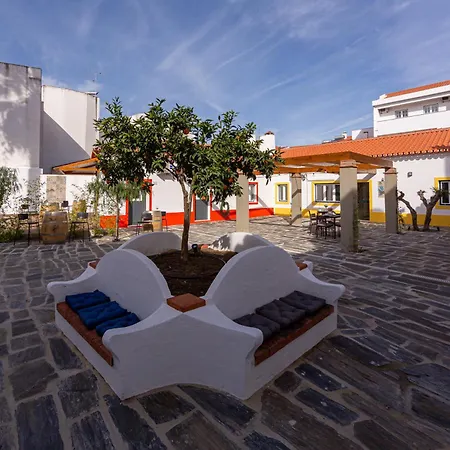 Luxury Palm Suites-2