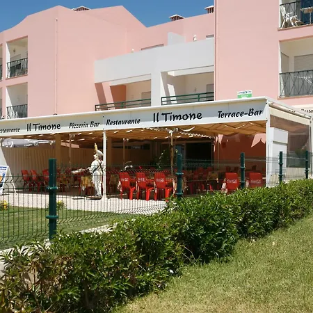 Apartamentos Coral Do Vau-2