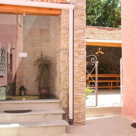 Seia Alojamento D Ines-3