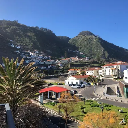 Perola Views Inn By Homie-2