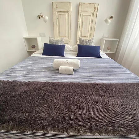 Botica Guesthouse-2