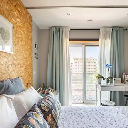 Sunhouse Room-2