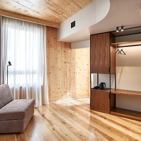The Log Porto Hotel By Piamonte Hotels-3
