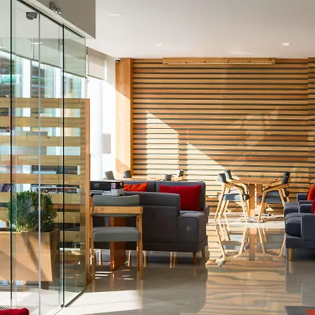 Tryp By Wyndham Leiria-3