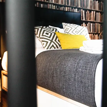 Procyon Boutique & Suites-2