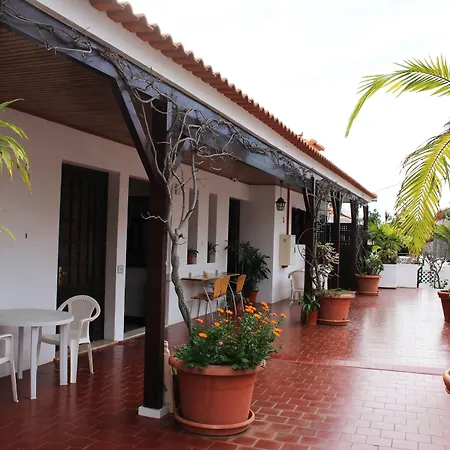 Guesthouse Vila Lusitania-3