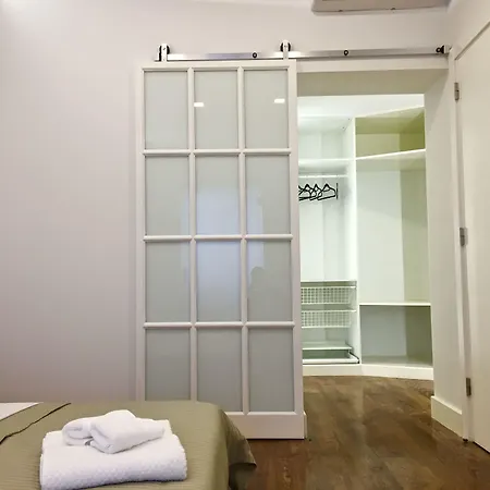 Hola Lisbon Suites-2