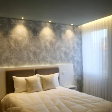 A Rendilheira Charm Suites-3