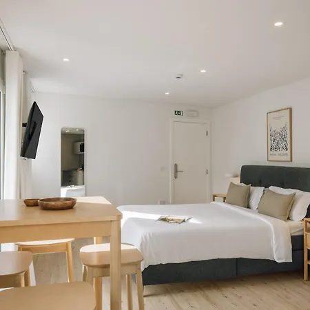 Lisbon Oriente Suites By Olala Homes-2