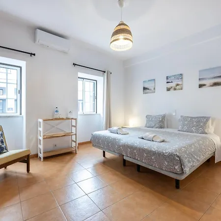 3 Marias Garden House B&B-3