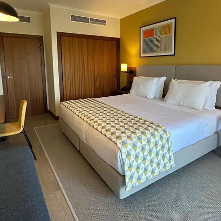 Holiday Inn Algarve Albufeira By Ihg-2