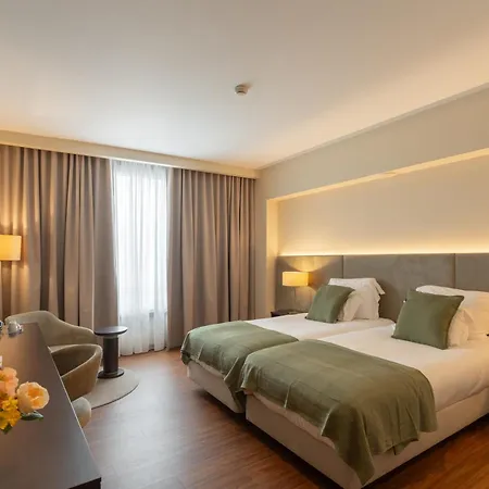 Hotel Premium Porto Maia-3