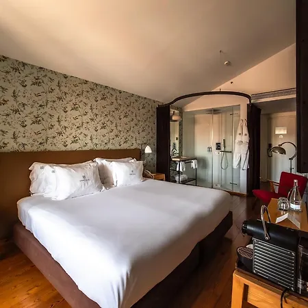 Lisboa Carmo Hotel-2