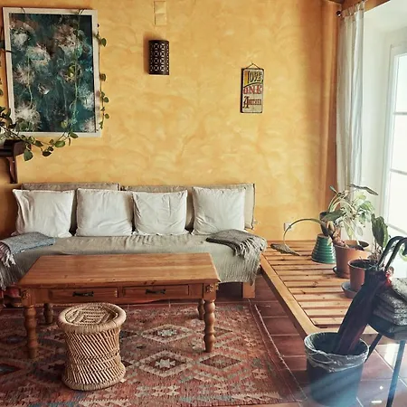 Casa Presente Guesthouse-3