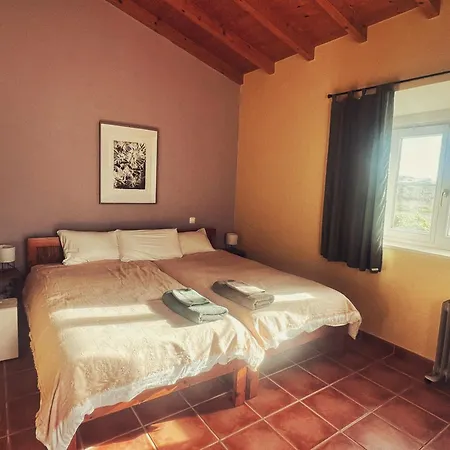 Casa Presente Guesthouse-2