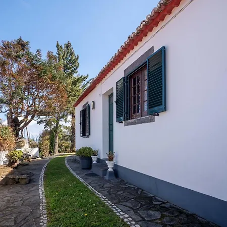 Casa Do Moinho - Garden & Sea View Retreat-2