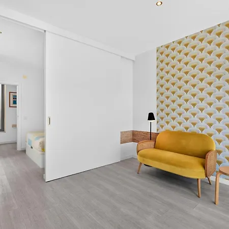 Flamboyant Boutique B&B-2