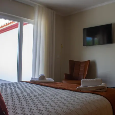 Chale D'Angra Guest House-2