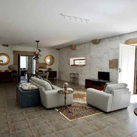 Casa Dalevada, Veade-3