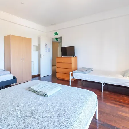 Blife Faro Airport Hostel&Rooms-2