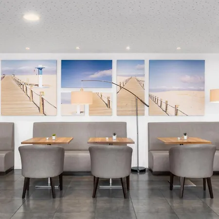 Eurostars Oasis Plaza-3