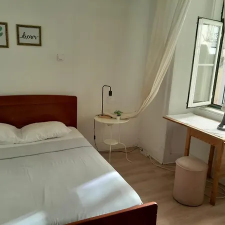 Chiado Open World Hostel-2