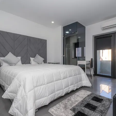 Ergosuites-3