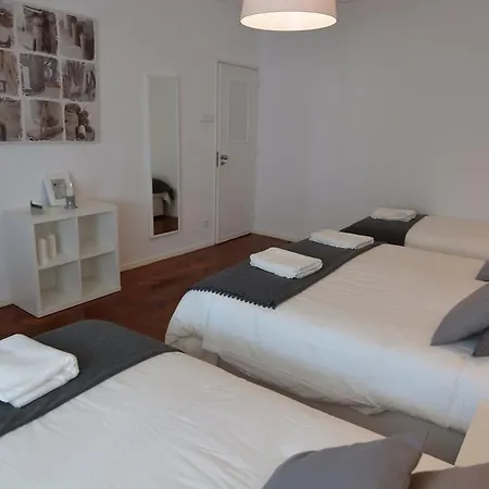 4U Lisbon II Guesthouse-3
