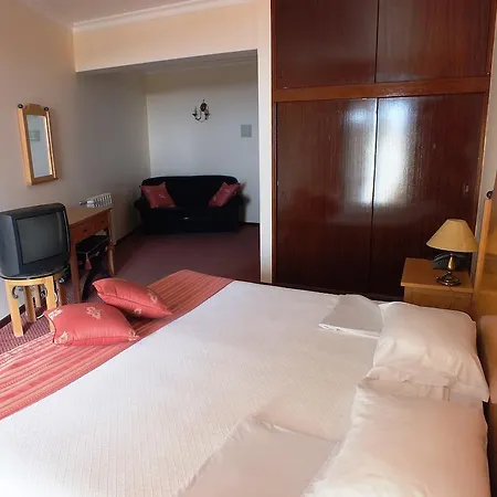 Hotel Pico Da Urze - Paul Da Serra-2