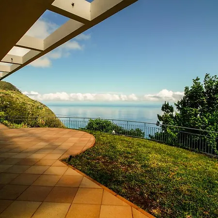 Cottage Ocean View-2
