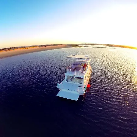 Ilha Da Culatra House-Boat-2