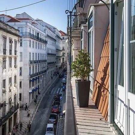 Dream Chiado Apartments-2