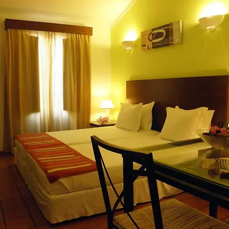 Castilho Guesthouse - Adults Only-3
