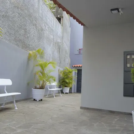 Apartamentos Turísticos Vitoria by Petit Hotels-3
