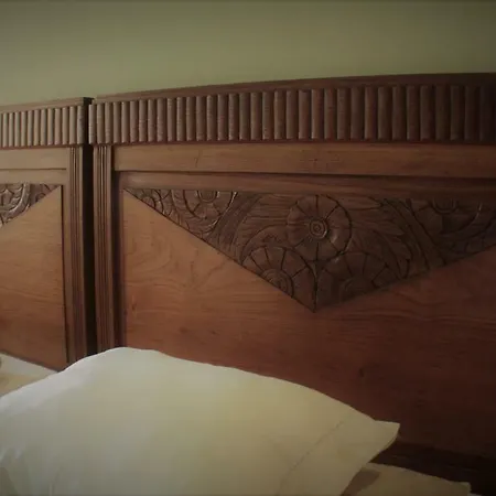 Acucena Vintage Bed & Breakfast-3