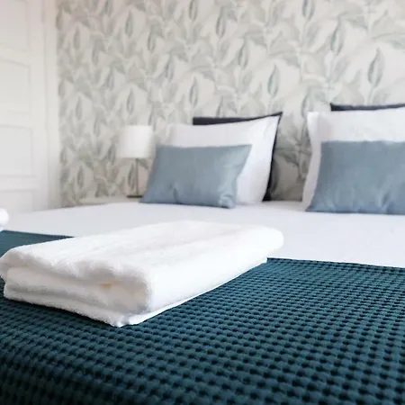 4U Lisbon Suites & Guesthouse VII Airport-2