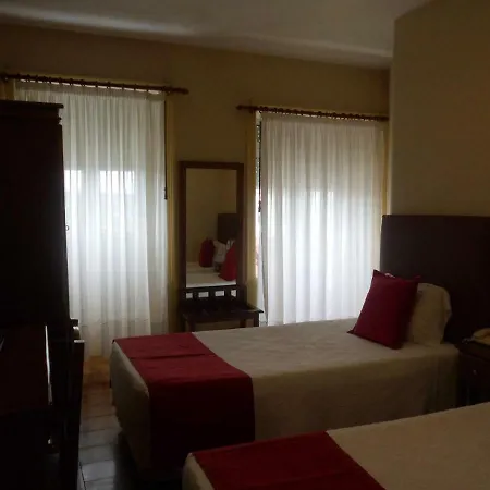Hotel Larbelo-2