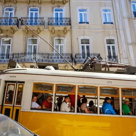 Unique Lisbon Rooms-3