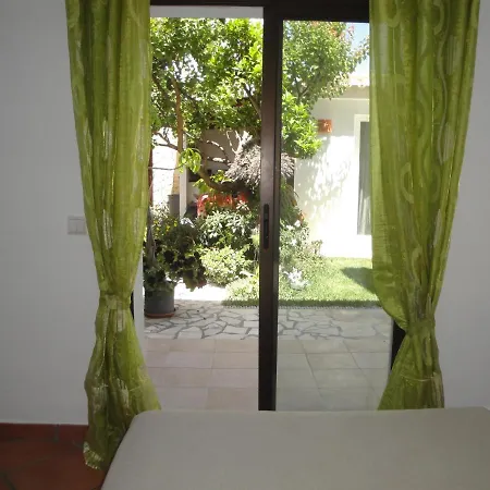 Lemon Tree Relaxing Guesthouse-2