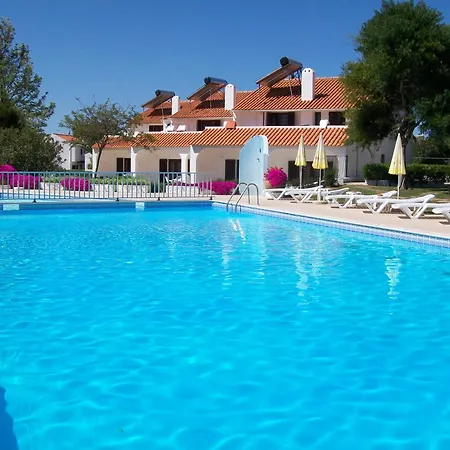 Apartamentos Vale de Carros - By Portugalferias-2