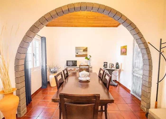 Bed and breakfast Casa Inti / Inti House Furnas