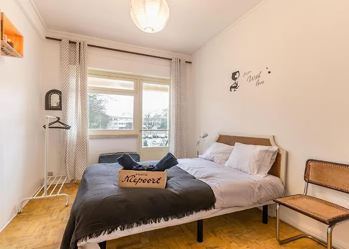 Wine Inn Carcavelos Guesthouse