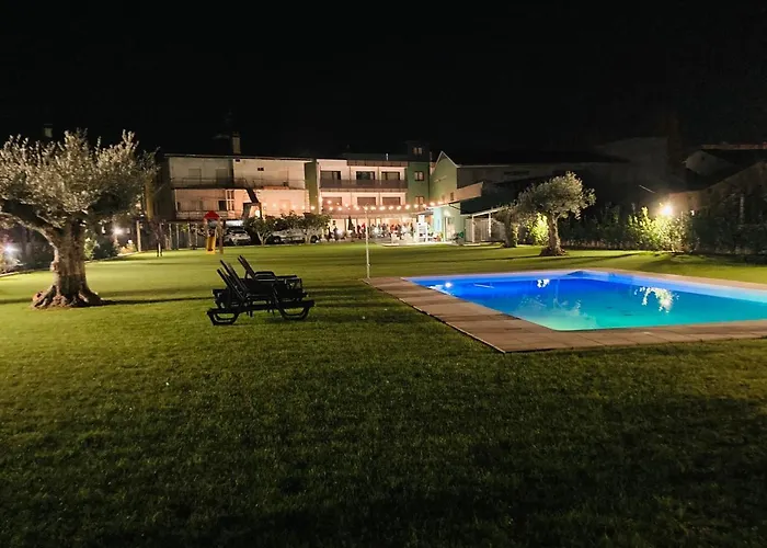 Ribeira House Acomodação com café da manhã Mirandela