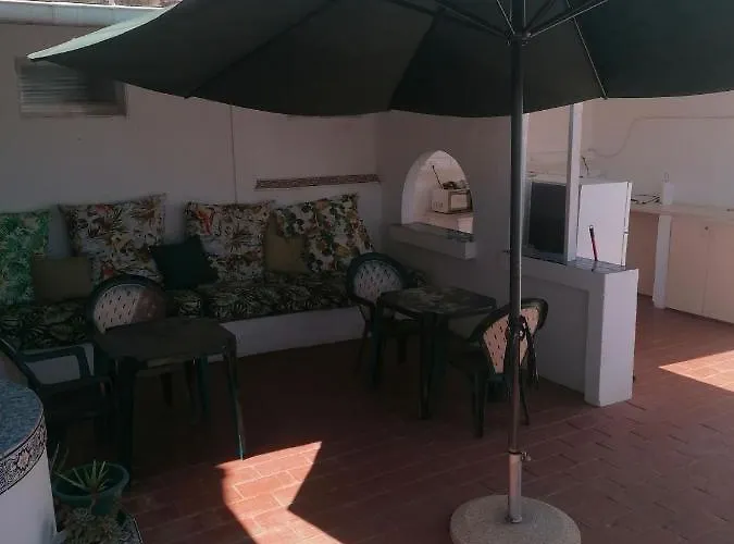 Iguana Guesthouse Lagos