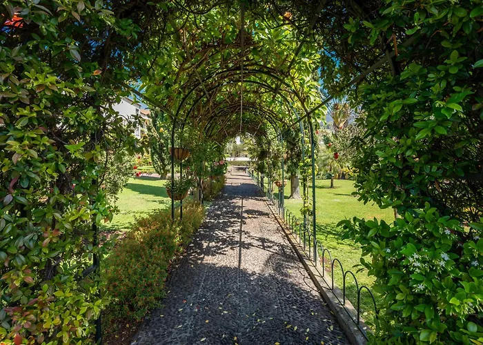 Boutique Quinta Jardins Do Lago Funchal 
