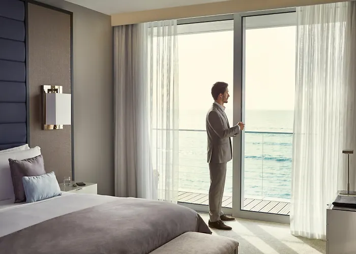 InterContinental Cascais-Estoril, an IHG Hotel Con una Pista de Golf