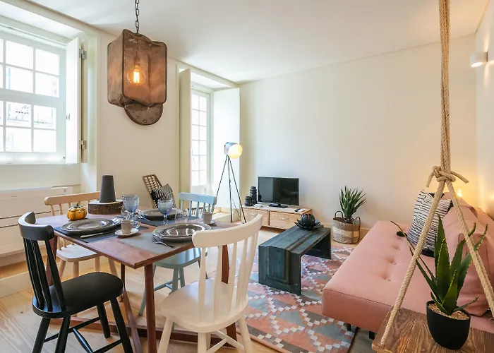 Hotel Almaria - Edificio Officina Real Lisbona